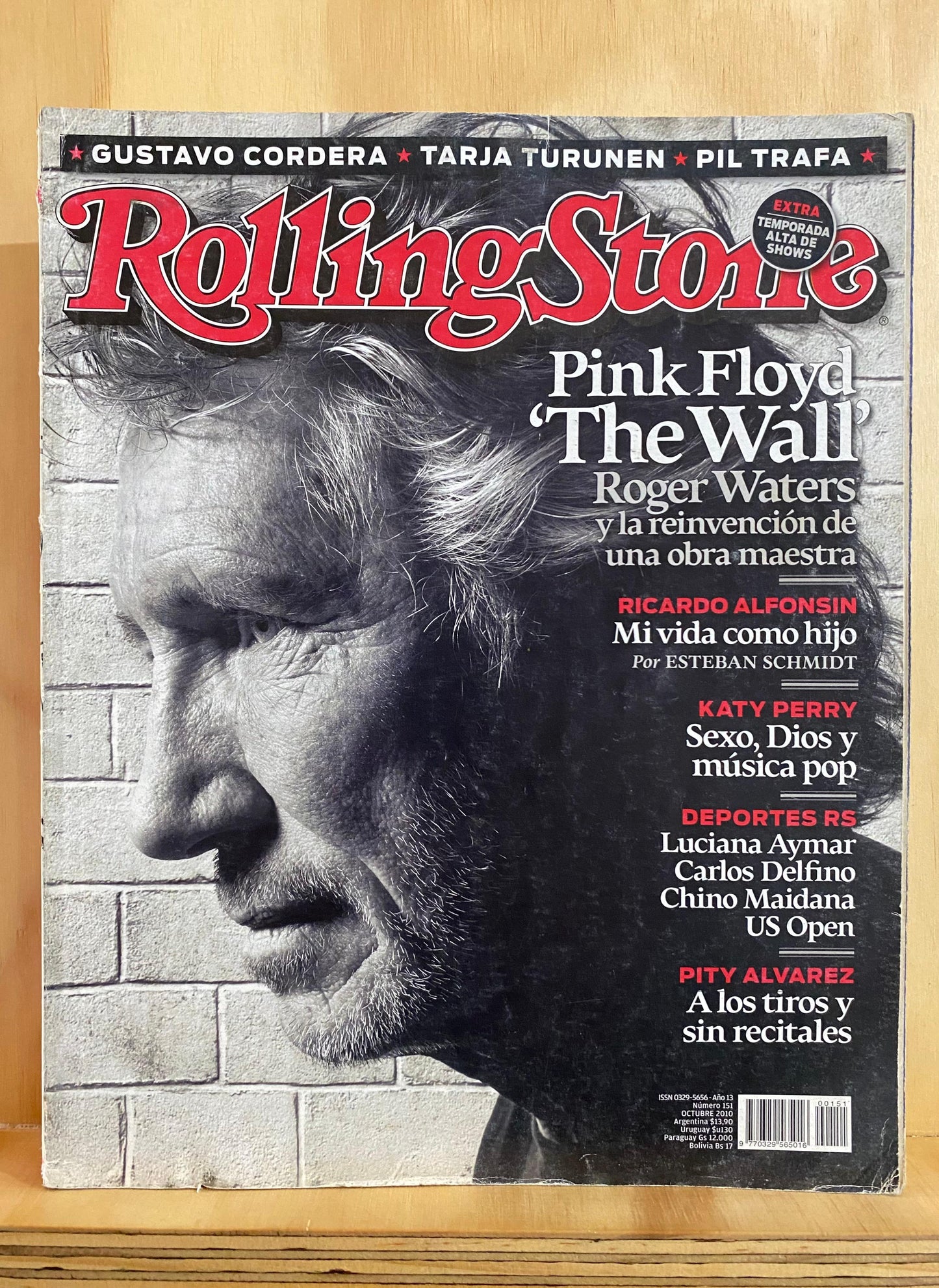 Rolling Stone Argentina, RS 151, octubre 2010, Pink Floyd "The Wall", Roger Waters y la reinvención de una obra maestra (Katy Perry, Pil Trafa, Michael Cera)